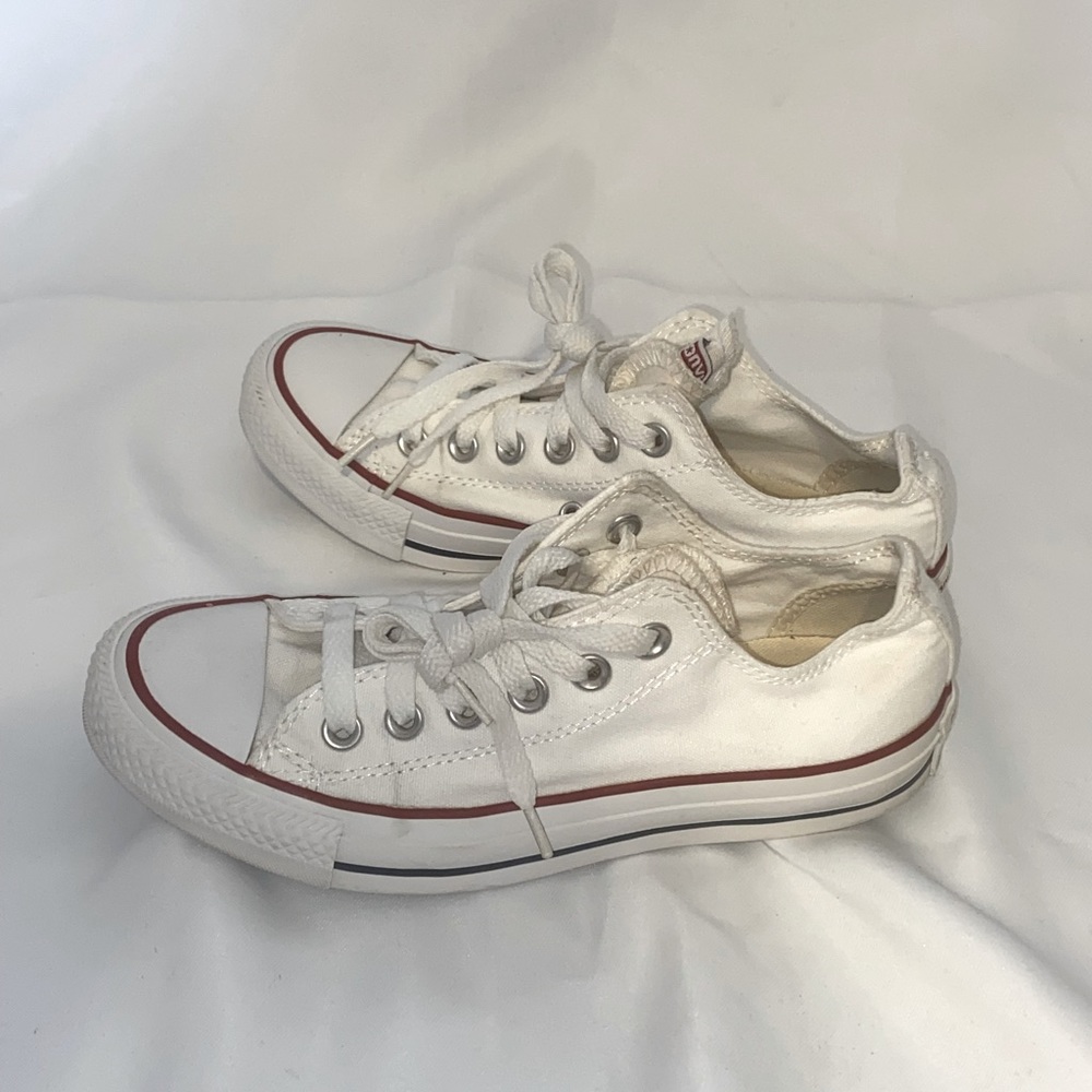 White converse women’s size 6 1/2